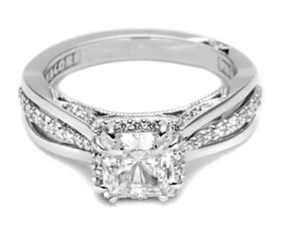 Purchasing Engagement Ring - Qualities to Look For in a Jewelry Store