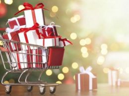 5 Holiday Shopping Hacks That Help You Save Money