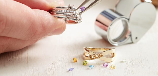 How to Design and Make Your Own Custom Engagement Ring